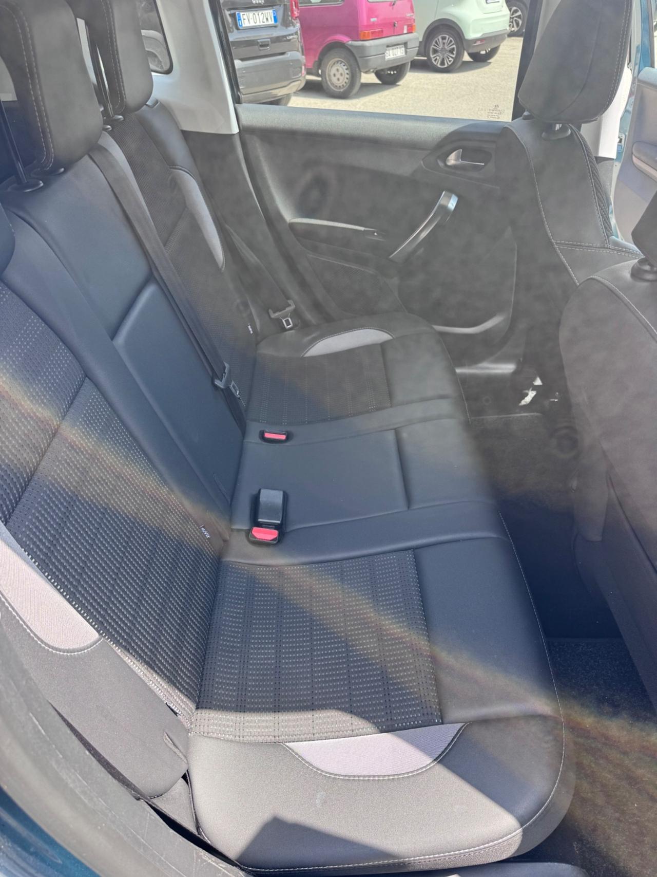 Peugeot 2008 BlueHDi 100 Allure