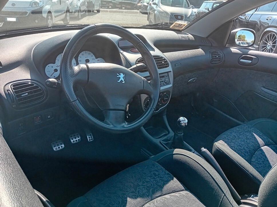 Peugeot 206 1.6 16V CC