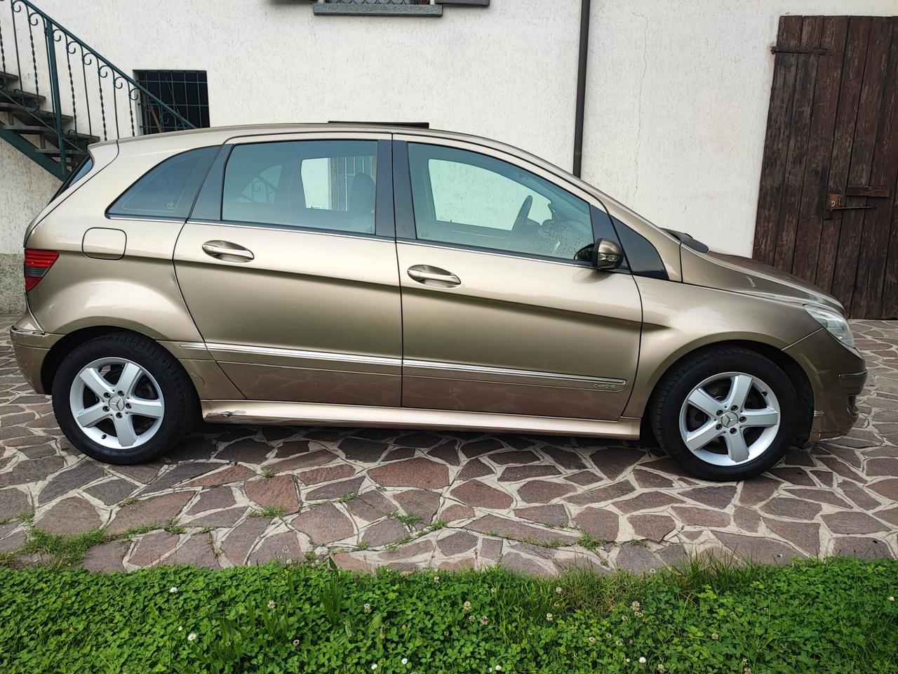 Mercedes-benz B 170 Sport 1.7 Benz automatico neopatentati