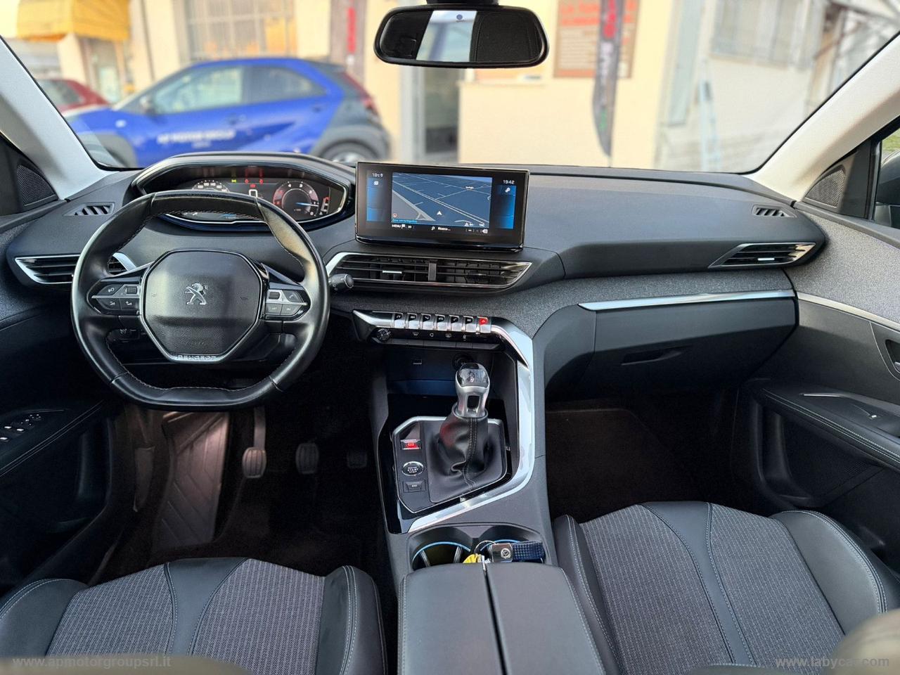 PEUGEOT 3008 BlueHDi 130 S&S Allure