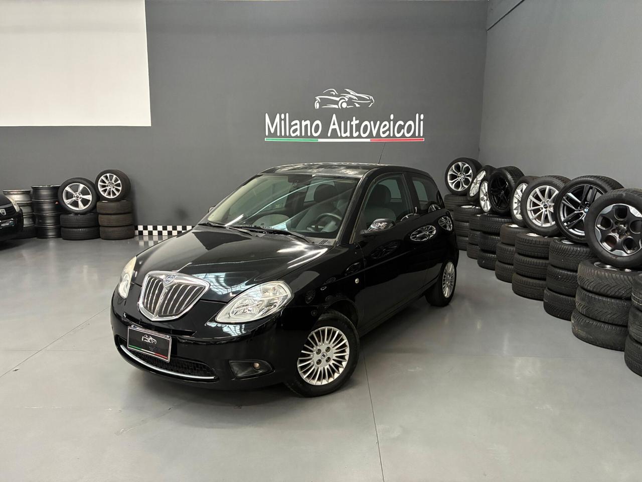 Lancia Ypsilon 1.2 Argento