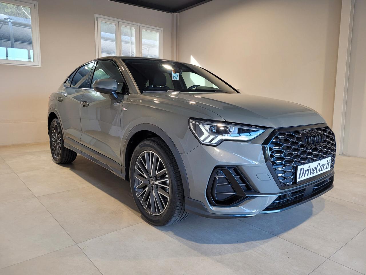 Audi Q3 SPB SPORTBACK 35TDI S TRONIC S LINE ACC CARPLAY C19"