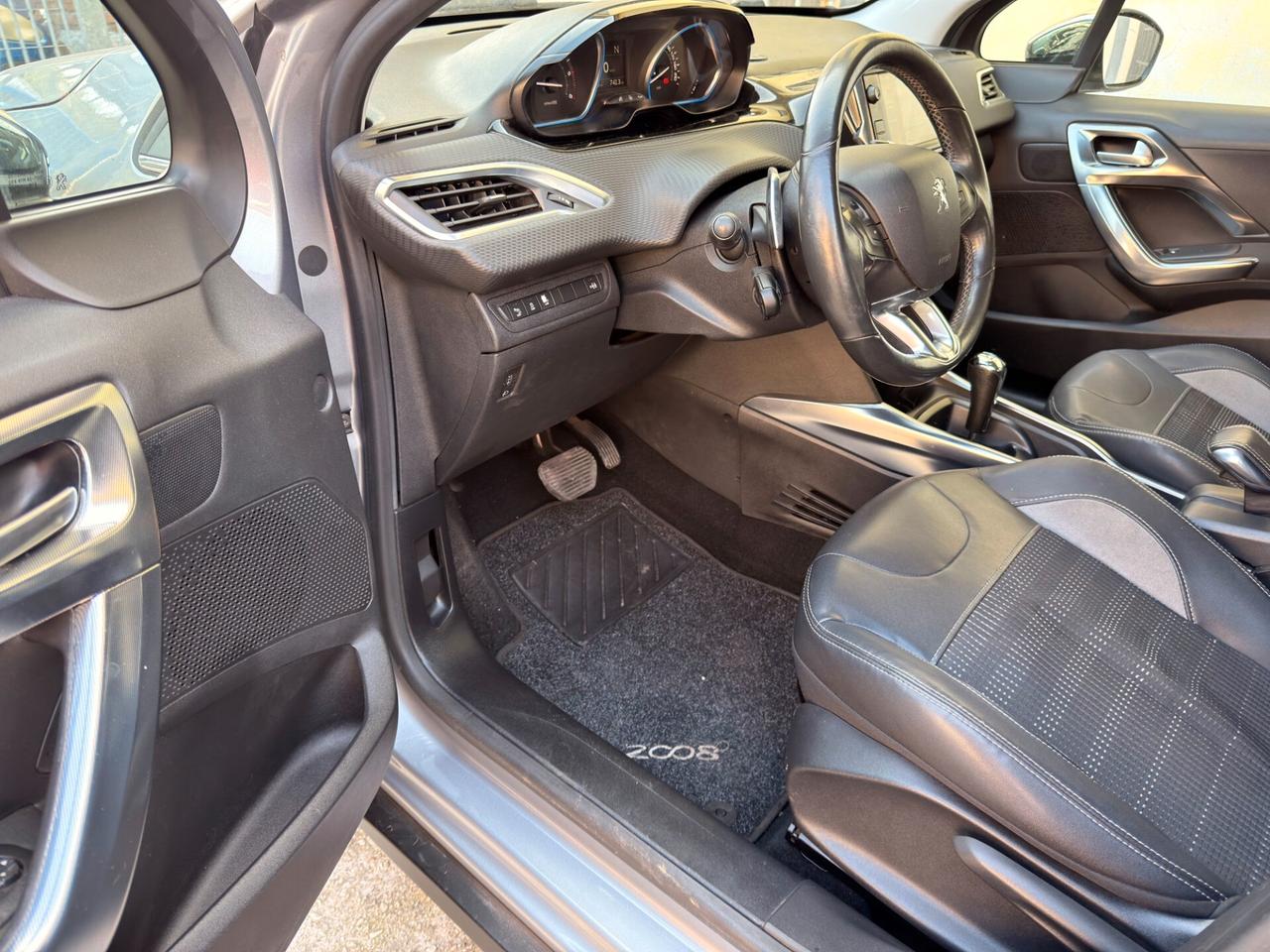 Peugeot 2008 Cambio Automatico KM 100.700