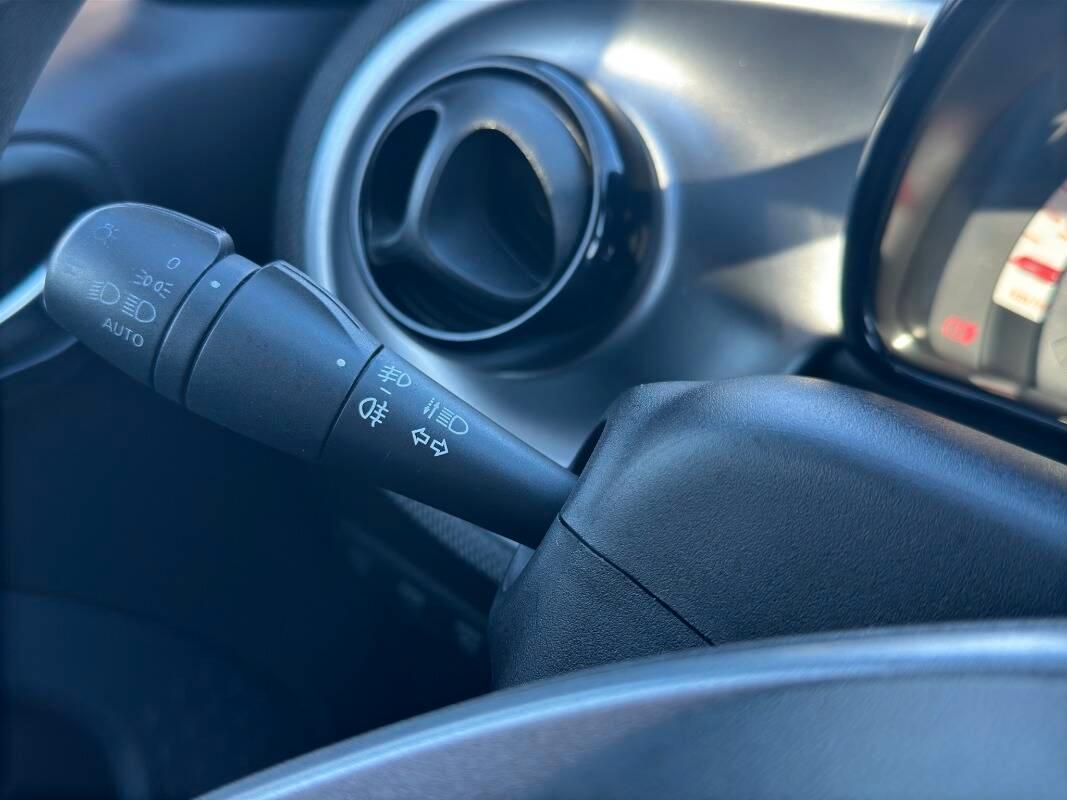 Smart Forfour 1.0 Youngster 71cv AUTOM E TETTO PANORAMICO