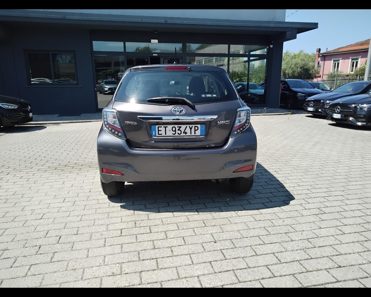 TOYOTA Yaris III 2011 - Yaris 5p 1.0 Active