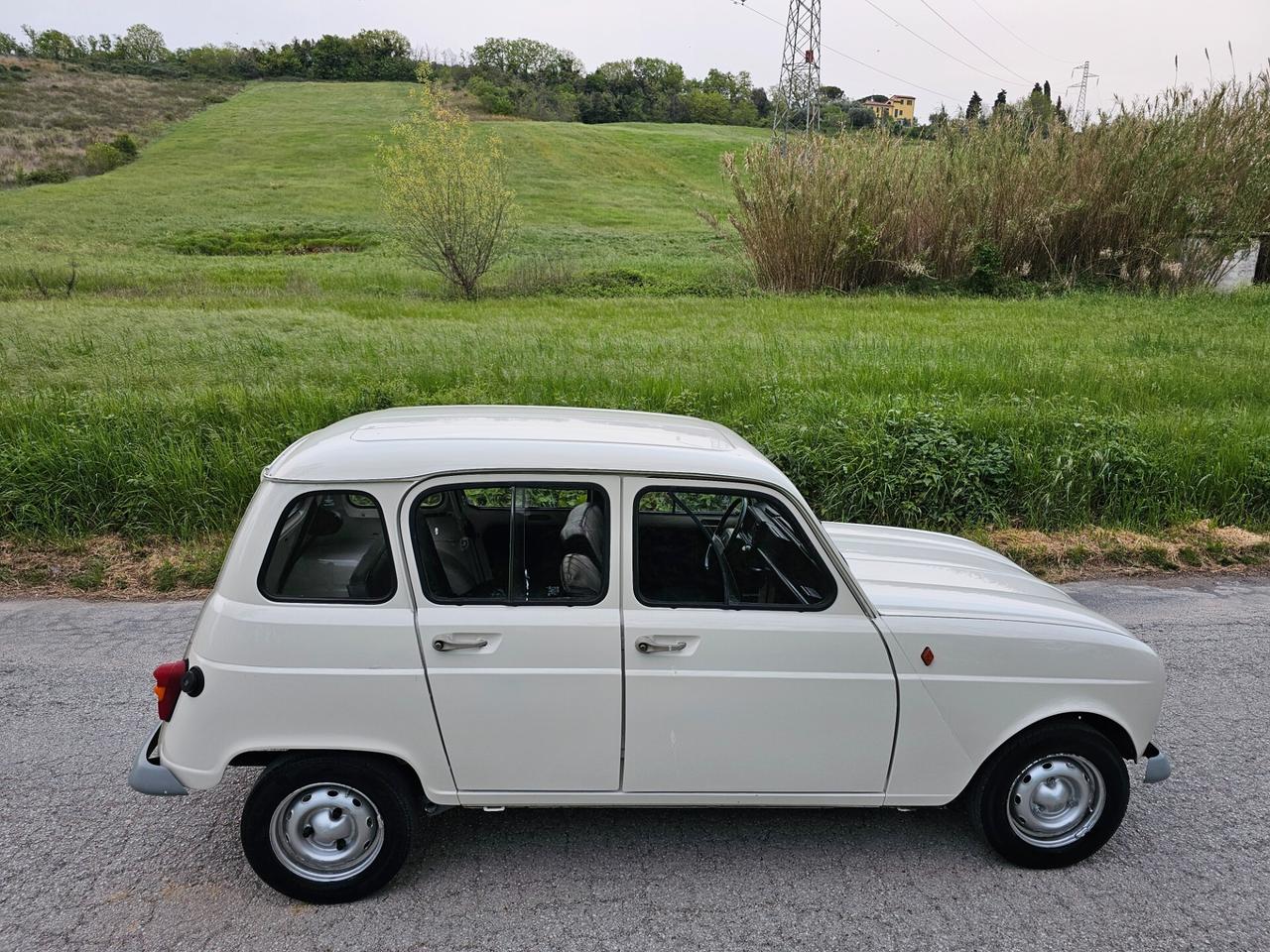 Renault 4 TL 950