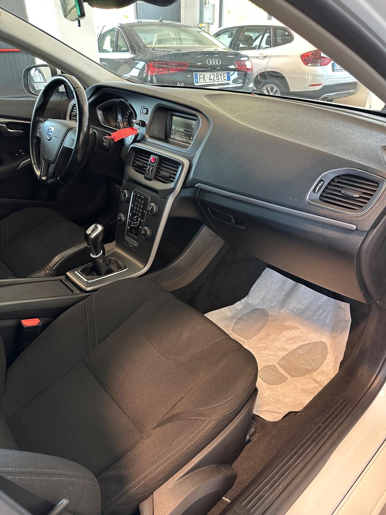 Volvo V40 D2 1.6