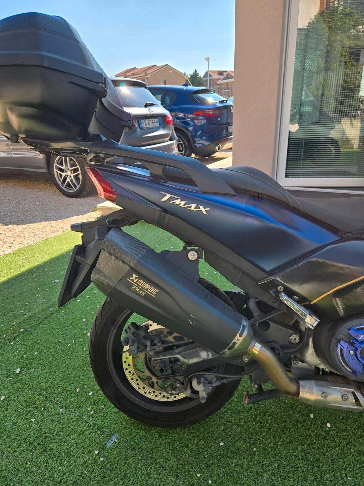 Yamaha TMAX DX