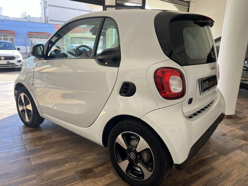 smart fortwo EQ Passion