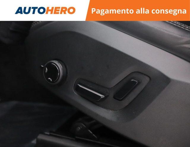 VOLVO XC60 T6 Recharge Plug-in Hybrid AWD R-design