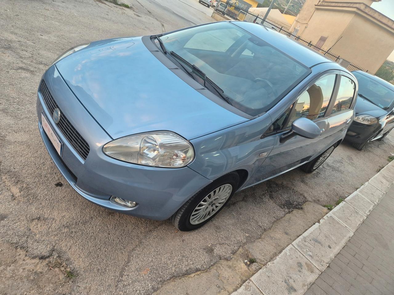 FIAT GRANDE PUNTO 1.3 MJET 75 CV KM CERTIFICATI