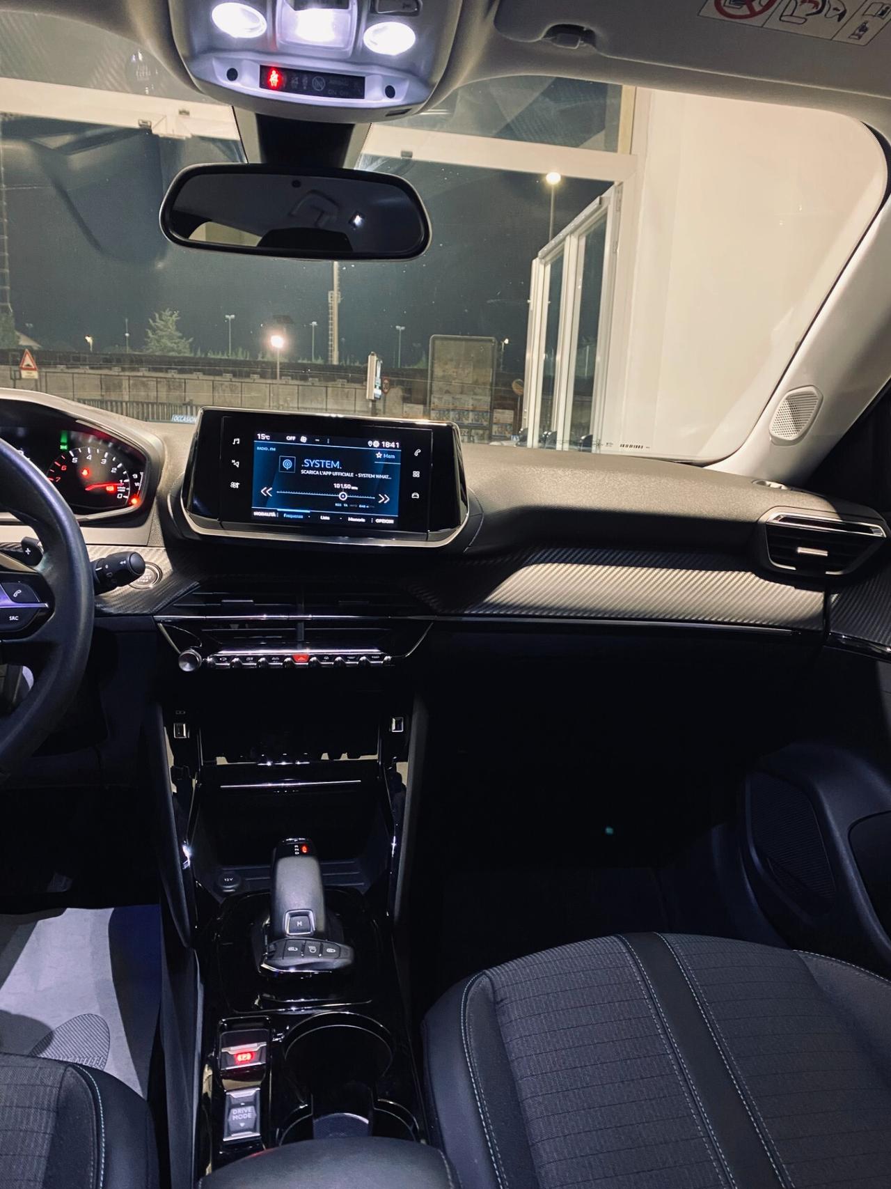 Peugeot 2008 PureTech 130 S&S EAT8 Allure