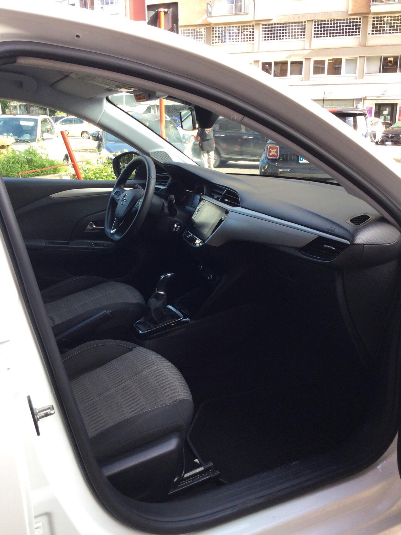 Opel Corsa 1.2 Blitz Edition