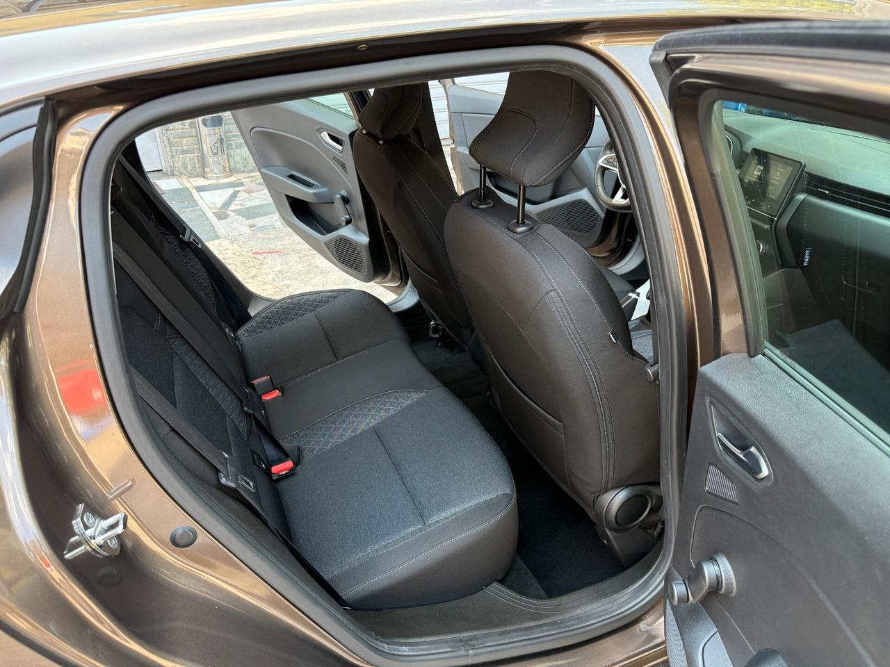 Renault Clio SCe 75 CV 5 porte Business OK NEOPATENTATI