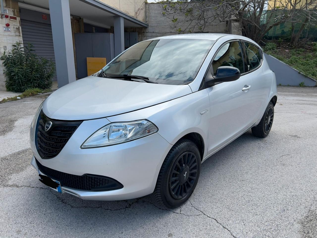 Lancia Ypsilon 0.9 METANO