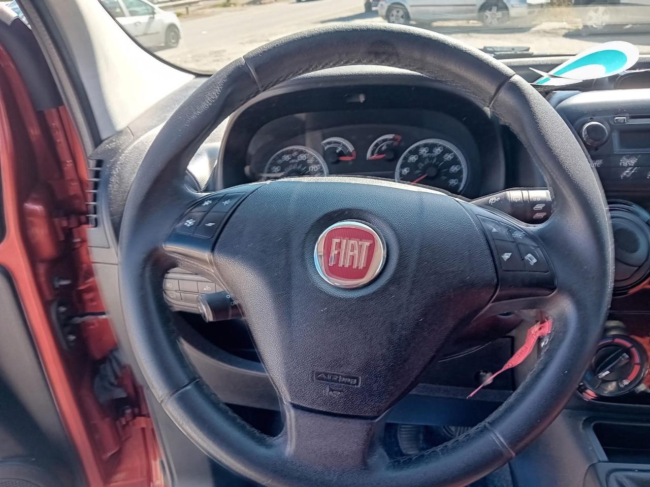 Fiat Qubo 1.3 MJT 95 CV Trekking