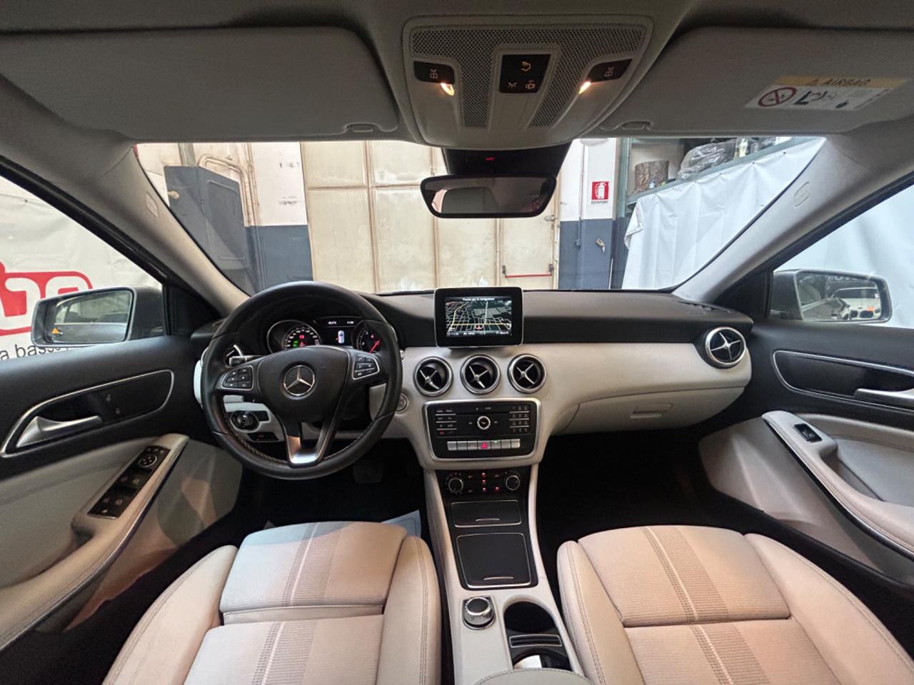 Mercedes-benz A 180 d Automatic Premium