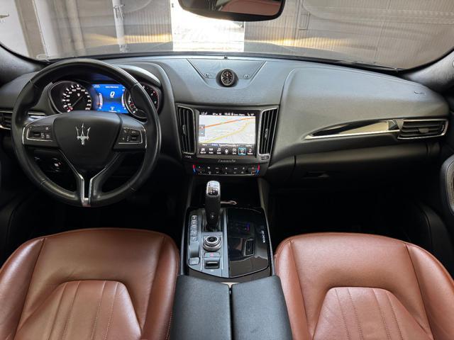 MASERATI Levante V6 Diesel 275 CV AWD Gransport CERCHI 21"
