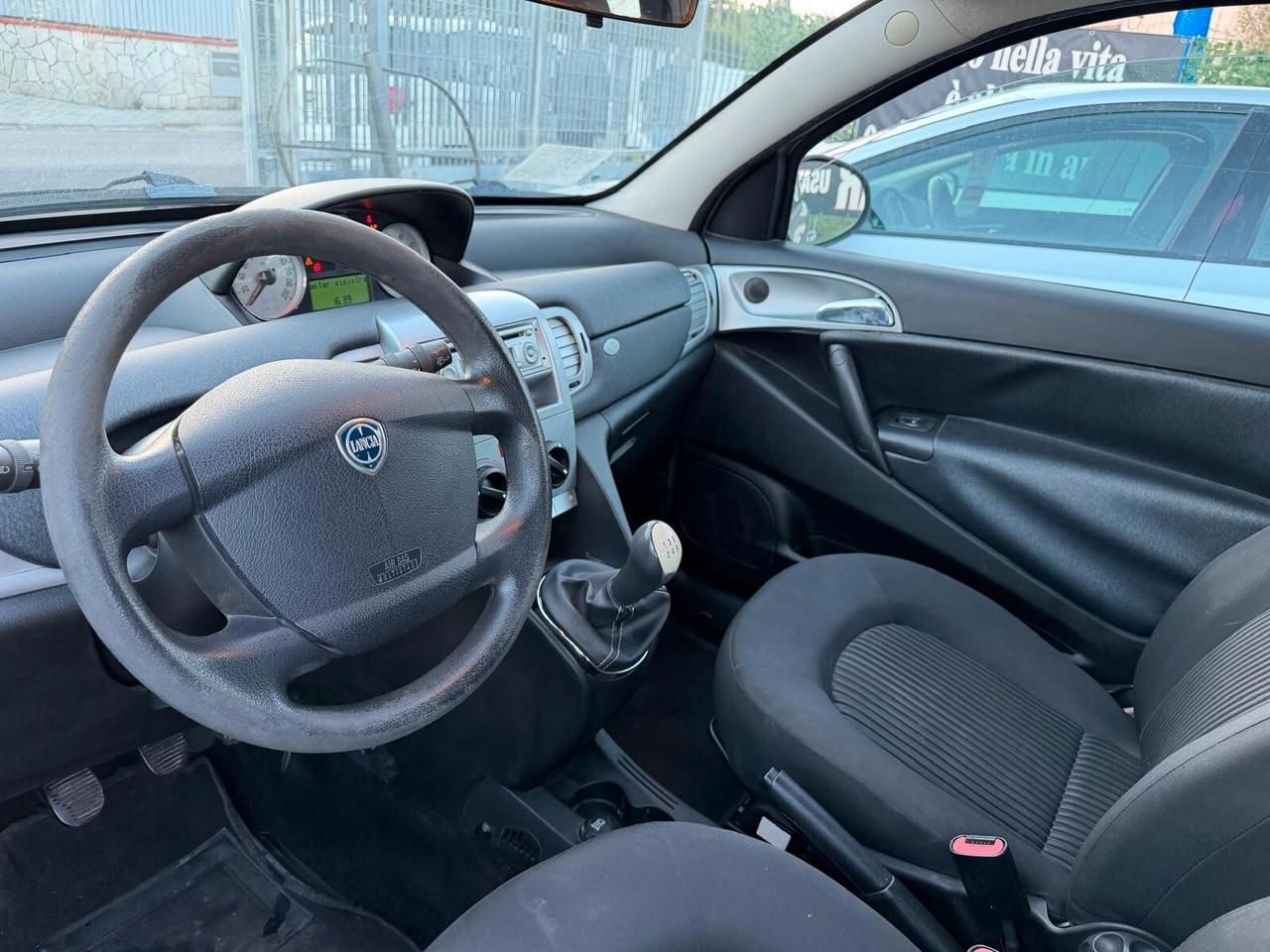Lancia Ypsilon 1.3 MJT 75 CV Elle-08/2010