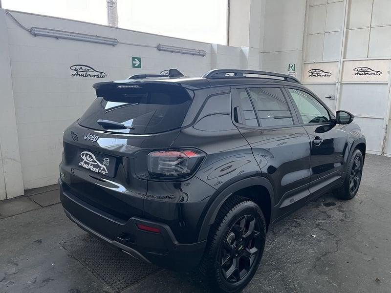 Jeep Avenger 4xe Hybrid 1.2 MHEV 4xe Upland tua da 279,00 al mese
