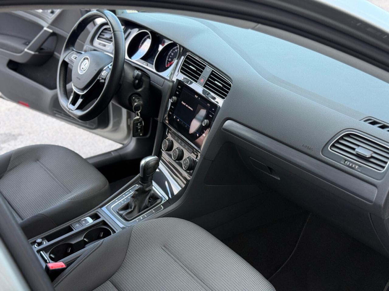 Volkswagen Golf 5p 2.0 tdi Sport 150cv dsg