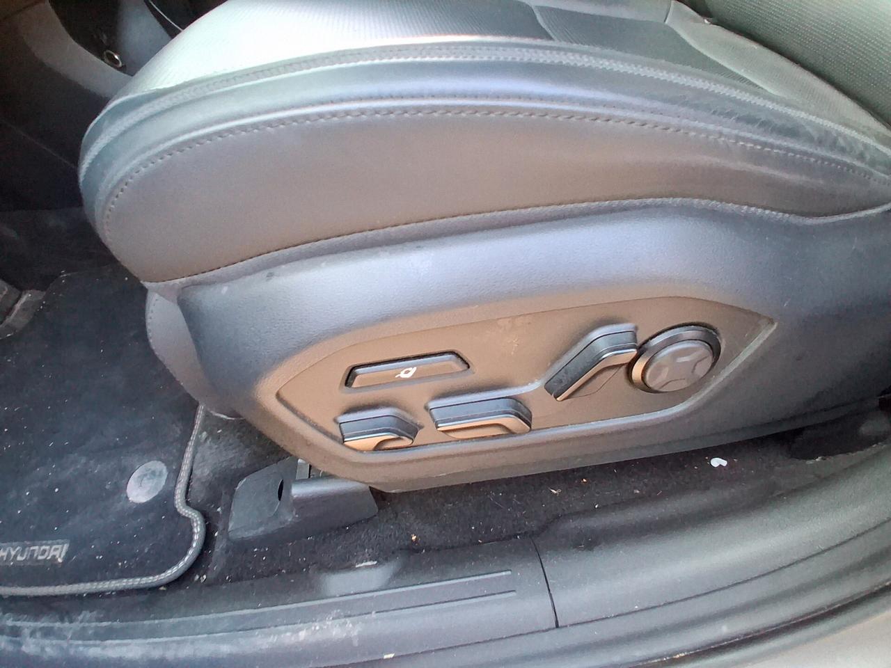 Hyundai Santa Fe 1.6 T-GDi HEV 4WD AT 7 posti Business