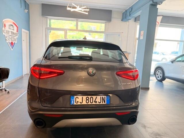 Alfa Romeo Stelvio 2.2 Turbodiesel 160 CV AT8 RWD Super Business