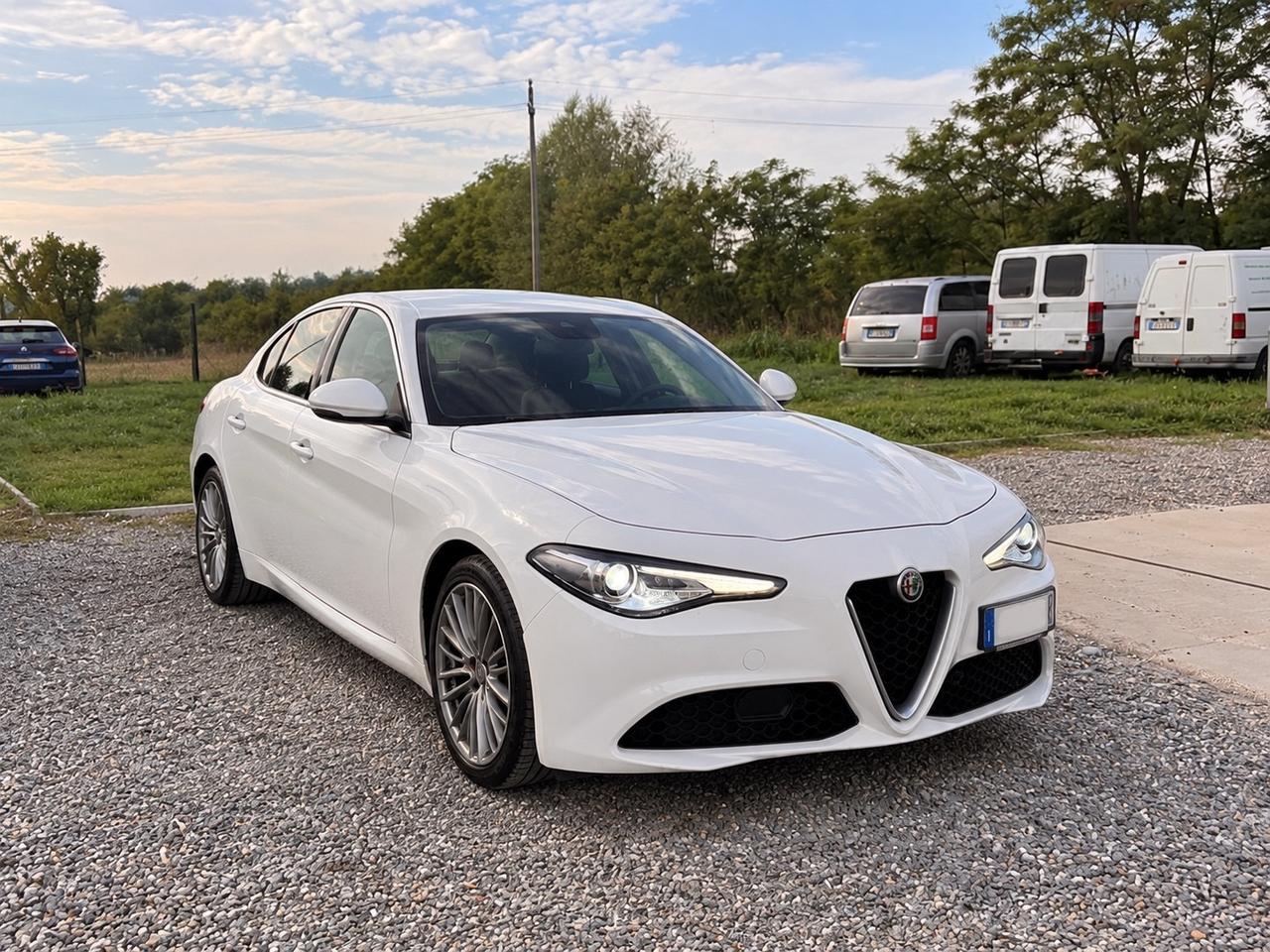 Alfa Romeo Giulia 2.2 Turbodiesel 160 CV AT8 Executive