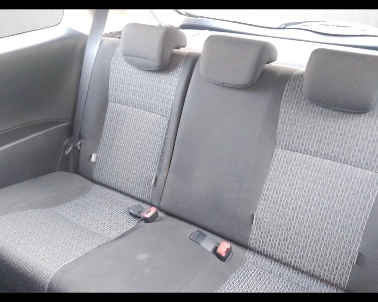 TOYOTA Yaris 3ª serie - Yaris 1.0 3 porte Active