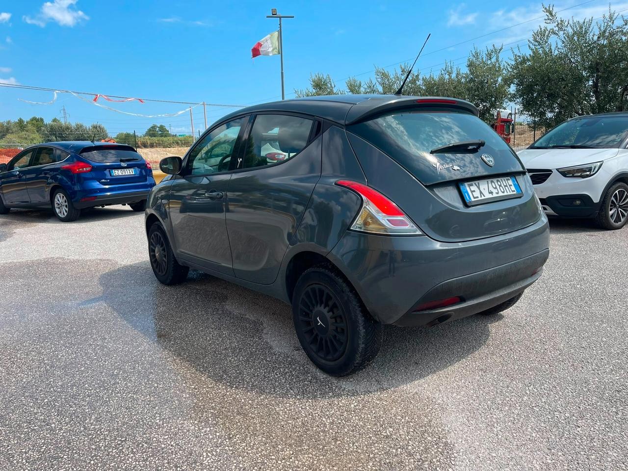 Lancia Ypsilon 0.9 TwinAir 85 CV 5 porte Metano Ecochic Elefantino