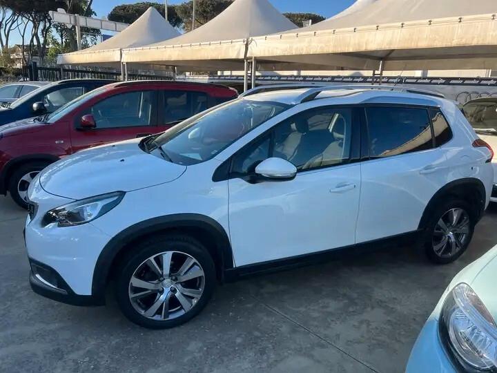 Peugeot 2008 BlueHDi 100 S&S Allure
