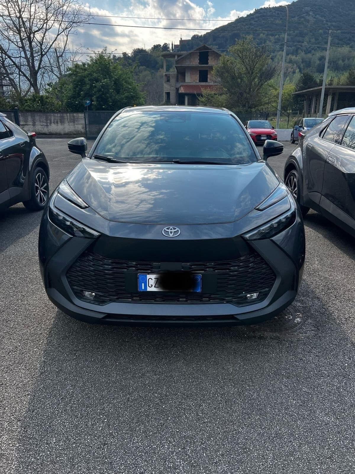 Toyota C-HR 2.0 HV Trend AUTO A NOLEGGIO