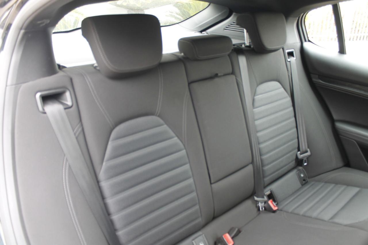 Alfa Romeo Stelvio 2.2 Turbodiesel 160 CV AT8 RWD Business