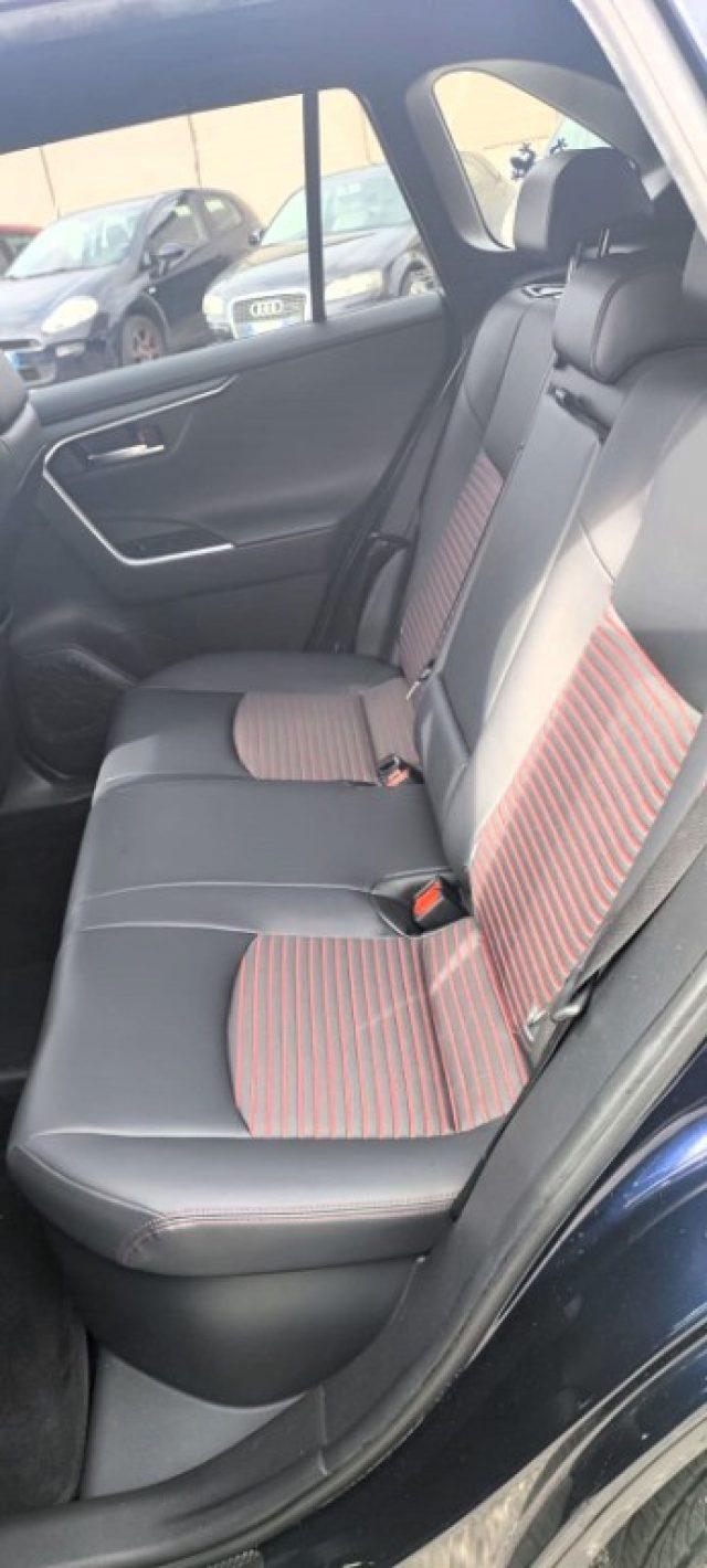 SUZUKI Across 2.5 Plug-in Hybrid E-CVT 4WD Top