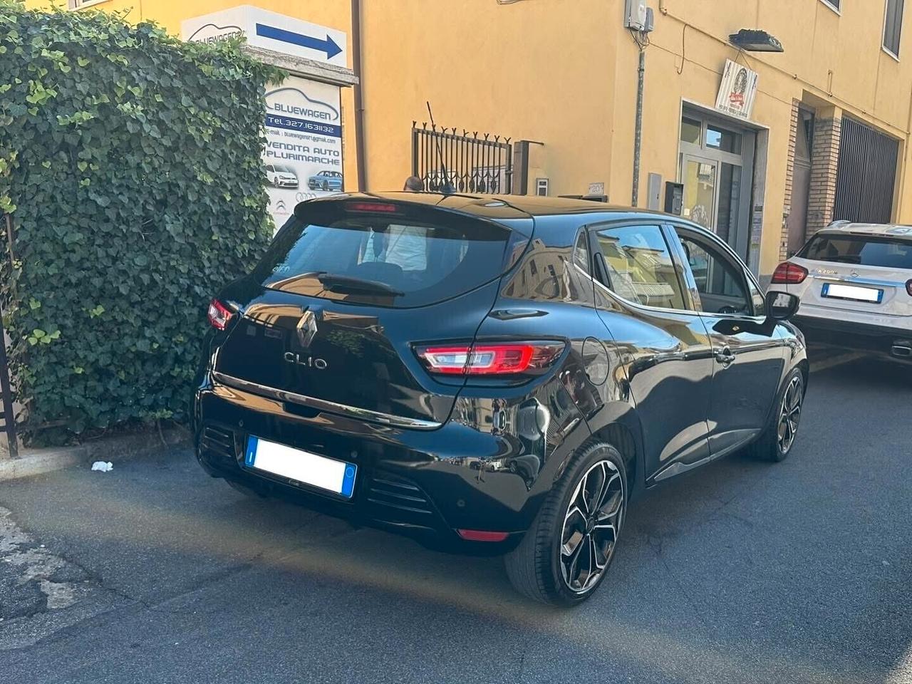 Renault Clio TCe 12V 75 CV 5 porte Moschino UNICOPROPRIETARIO FINANZIABILE