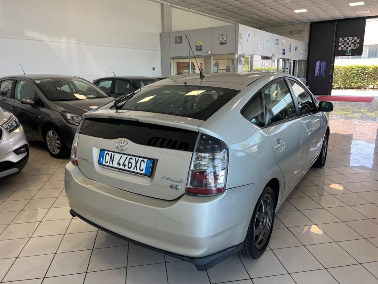 Toyota Prius 1.5i 16V