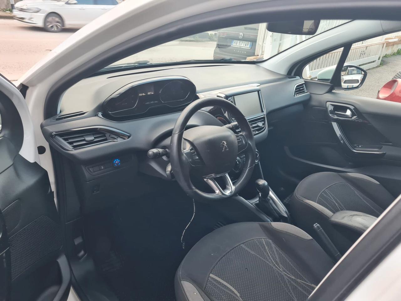 Peugeot 208 1.2 Gpl VTi 82 CV 5 porte