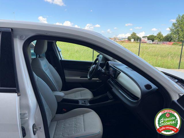 FIAT 600 Hybrid DCT MHEV La Prima ANCHE NEOPATENTATI