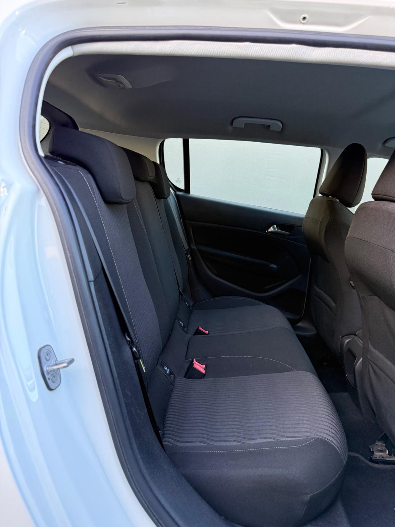 Peugeot 308 1.6 HDi 92 CV Allure 11/2014