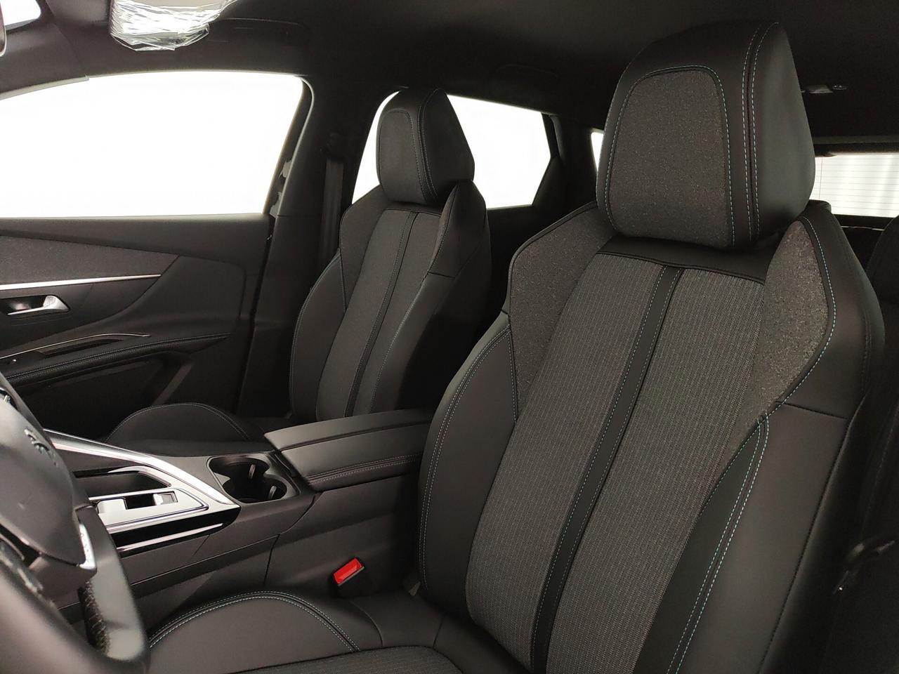 Peugeot 3008 1,6 Hybrid Phev 225cv Allure eat8
