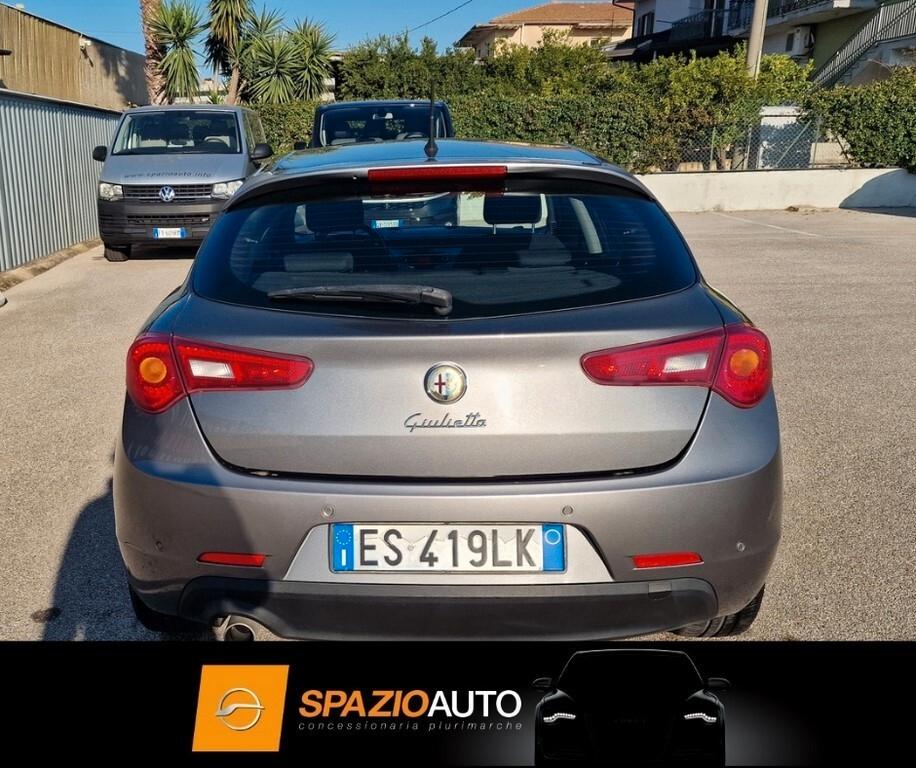 Alfa Romeo Giulietta 1.6 JTDm-2 105 CV *Distinctive*