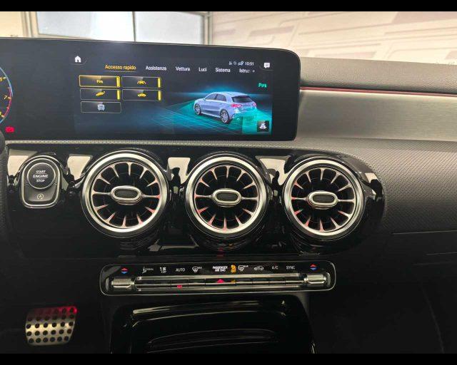 MERCEDES-BENZ A 35 AMG 4Matic