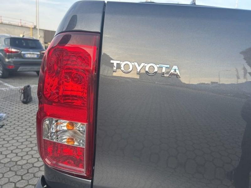 Toyota Hilux 2.4 Diesel AT Double Cab 4WD Lounge MY24