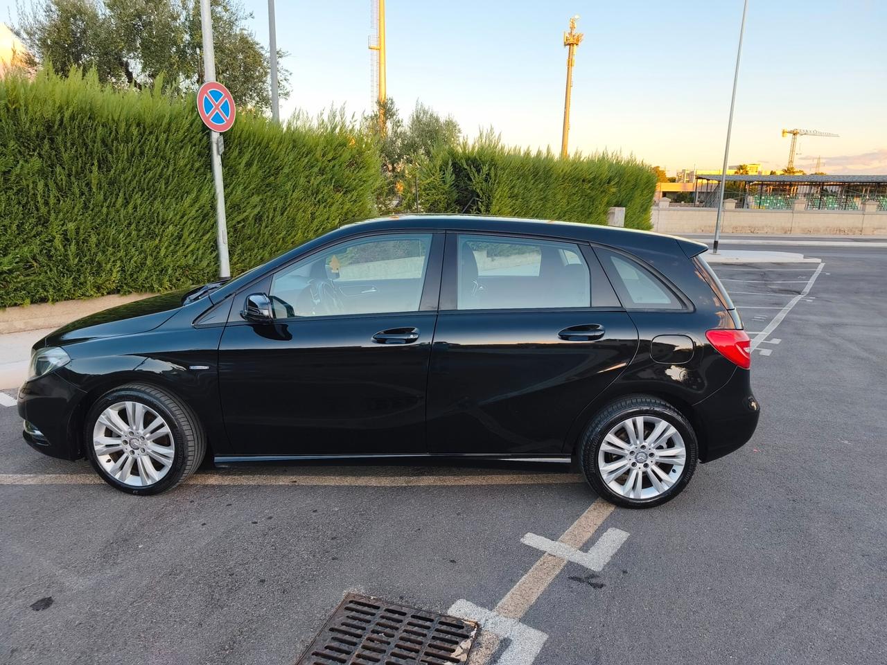 Mercedes-benz B 180 CDI BlueEFFICIENCY Executive