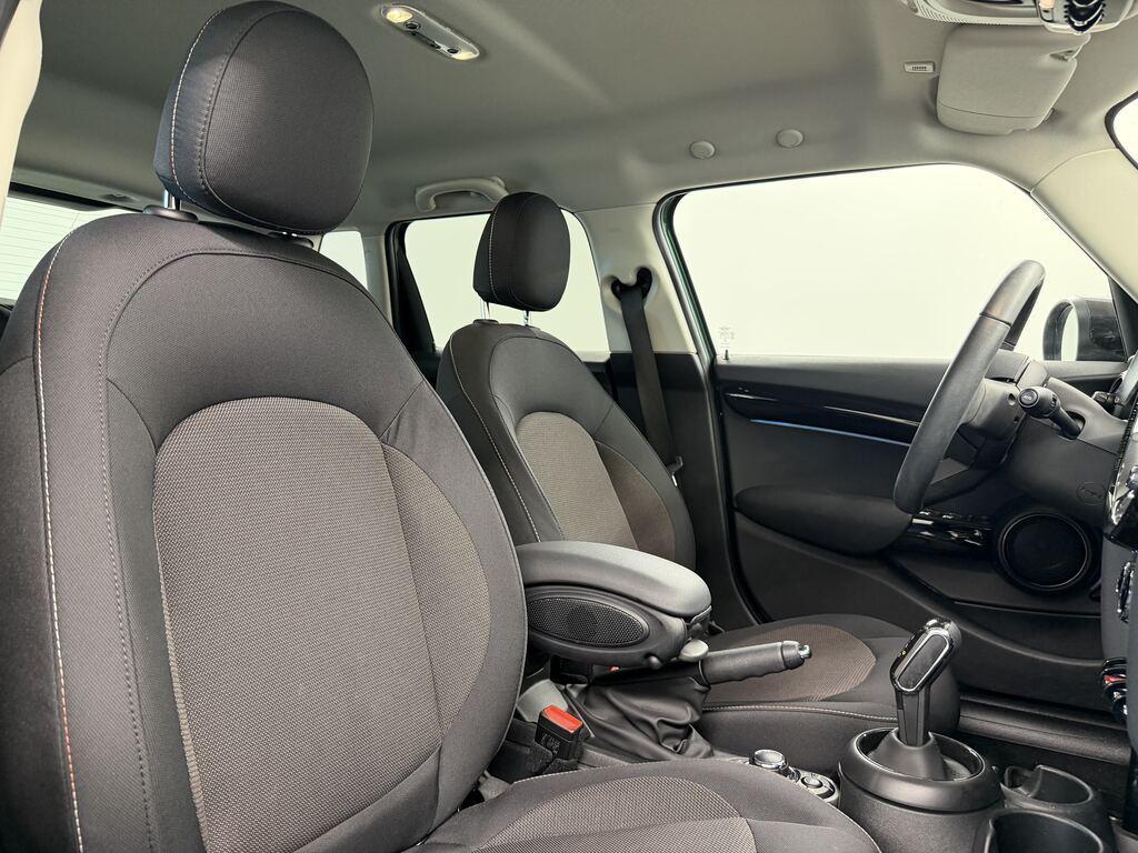 Mini Cooper 1.5 TwinPower Turbo Cooper Business DCT