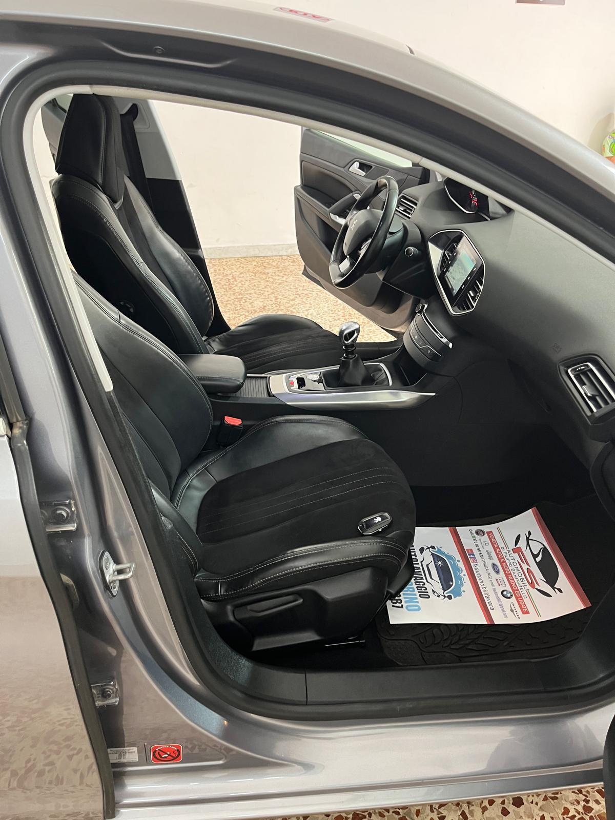 Peugeot 308 BlueHDi 120 S&S Allure