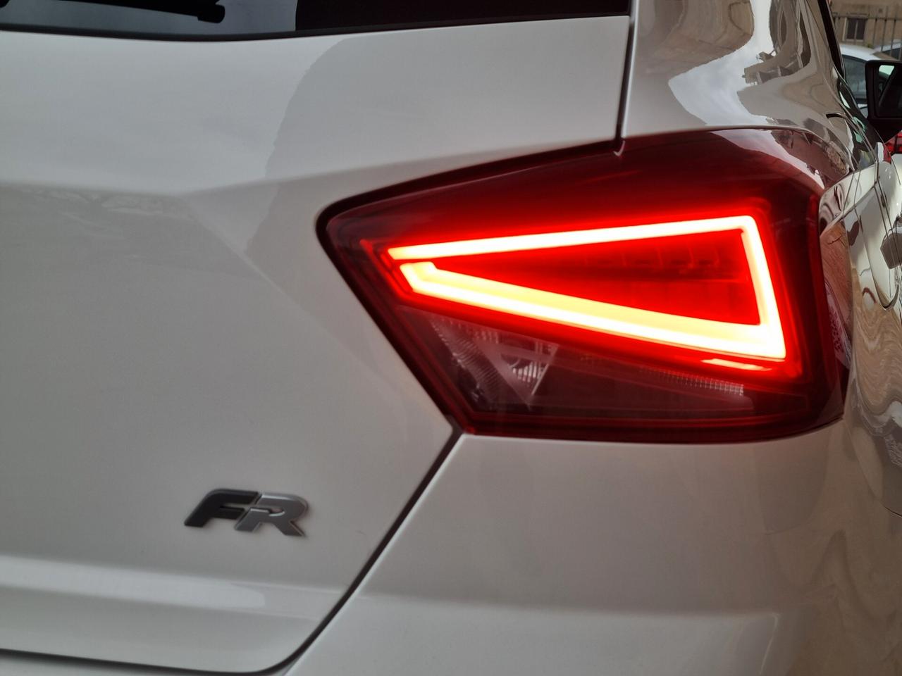 Seat Ibiza 1.0 MPI 5 porte FR