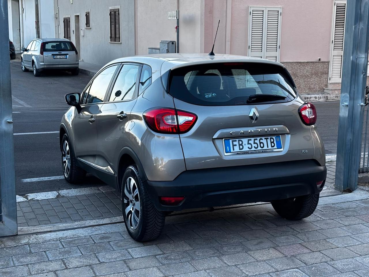 Renault Captur 0.9 TCe 90cv Energy Life - 2015