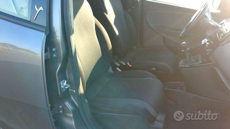 Lancia Ypsilon 1.2 69cv Silver