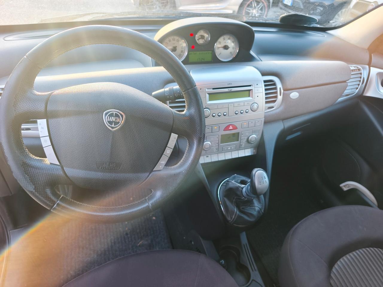 Lancia Ypsilon 1.4 Platino Ecochic GPL